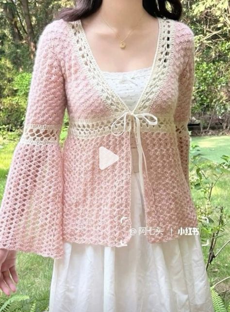 Woolen Crochet Tops, Woolen Shrug Designs, Wollen Top Design, Woollen Shrug Designs, Woolen Sweater Handmade, Cute Crochet Clothes, Korean Crochet, Cardigan Tutorial, Crochet Cardigan Tutorial