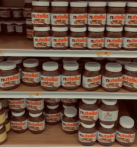 Aesthetic Nutella, Nutella Aesthetic, Chocolat Aesthetic, Packaging Snack, Sleepover Food, Chocolate Nutella, I Love Chocolate, Sweet Food, Cute Desserts