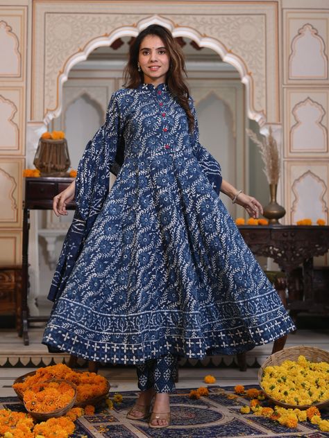 Traditional Dupatta, Suit Anarkali, Suit For Summer, Suit Indian, Ethnic Suit, Cotton Anarkali, Anarkali Kurti, Designer Kurtis, Printed Kurti