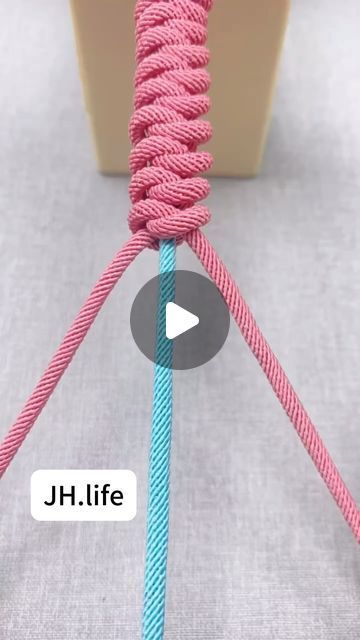 JH.Life on Instagram Spanish Knot Tutorial, Snake Knot Tutorial, Knot For Bracelet, Knot Bracelet Tutorial, Snake Knot Bracelet, Snake Knot Paracord, Paci Holder, Cord Bracelet Diy, Paracord Bracelet Patterns