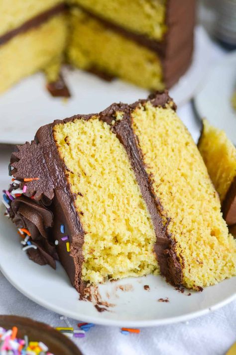 Vegan Birthday Cake (yellow cake with chocolate frosting!) - Earthly Provisions Banana Cream Pie Cake, Vegan Yellow Cake, Vegan Banana Cream Pie, Best Vegan Cake Recipe, Vegan Chocolate Frosting, Vegan Birthday, Vegan Birthday Cake, Moist Vanilla Cake, Yellow Cake Recipe