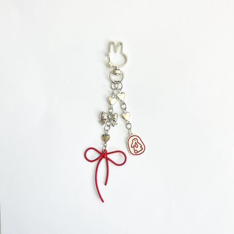 red ribbon bow coquette bunny star keychain silver Keychain With Ribbon, Coquette Keychain, Spring Mermaid, Keychain Ribbon, Chain Aesthetic, Acrylic Bunny, Ribbon Keychain, Boulet Journal, Chains Aesthetic