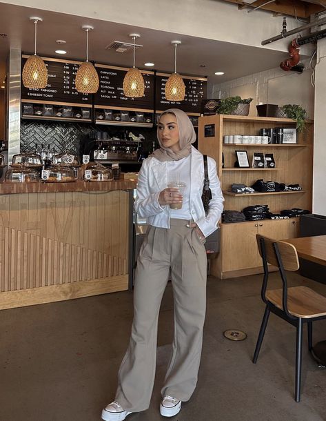 Outfit Ideas Aesthetic Hijab, Simple Birthday Outfit Ideas, Anime Dress Design Outfit Ideas, Outfit Ideas Hijab Simple, Bridesmaid Hijab Simple, Outfit Ideas For Hijab, Hijab Outfit Ideas Simple, Birthday Outfit Hijab, Anime Dress Design