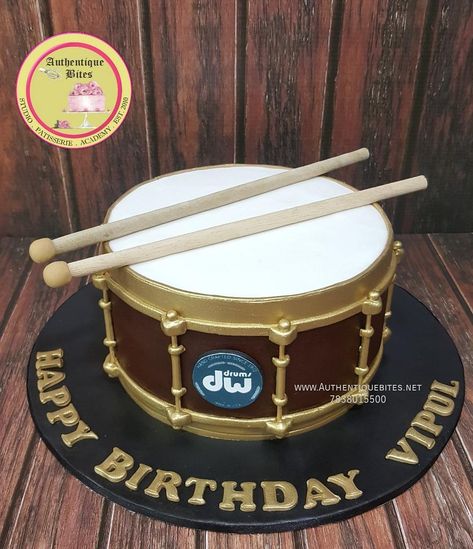 Drum Birthday Cakes, Musician Cake, Drum Birthday, Bolo Musical, Music Themed Cakes, Music Cakes, Drum Cake, Music Cake, Pearl Drums