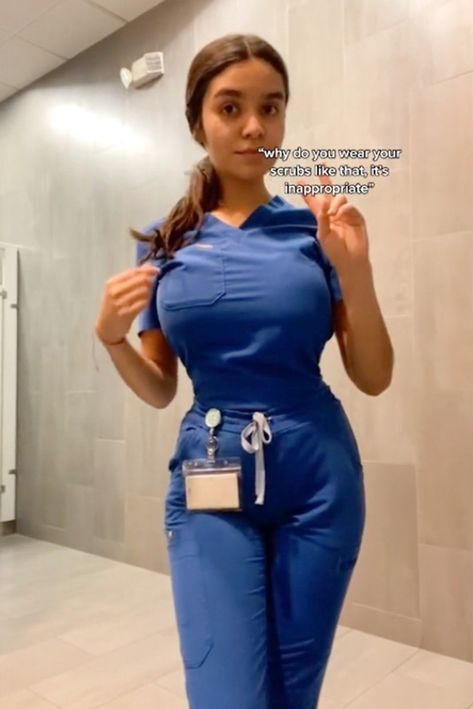 Dress To Impress Doctor, Halloween Costume Ideas For Work, Costume Ideas For Work, Nurse Outfit Scrubs, Nurse Dress Uniform, Nurse Uniforms, Women Nurse, Female Doctor, Scrubs Nursing