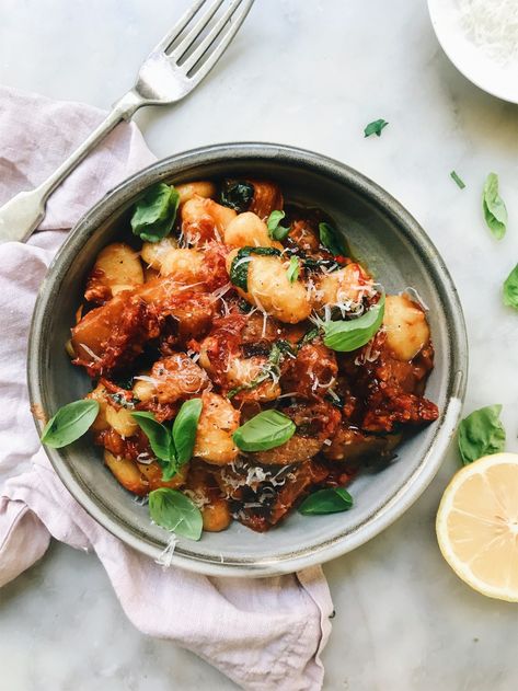 Gnocchi in a Rich Eggplant, Tomato and Basil Sauce | The Healthy Hunter Vegetarian Pasta Sauce, Gnocchi Sauce, Gnocchi Dishes, Vegetarian Mains, Cheap Clean Eating, Potato Gnocchi, Delicious Clean Eating, Basil Sauce, Sundried Tomatoes