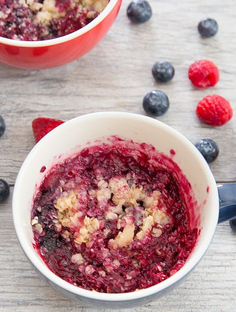 A single serving of warm cobbler can be made in the microwave in a mug in less than 5 minutes. I’ve been making a lot of fruit cobblers lately even though it isn’t quite yet summer. We’ve had a pretty crazy heat wave in San Diego the last two weeks so it’s definitely felt like … Easy Dessert For One, Berry Mug Cake, Dessert For One, Dessert In A Mug, Microwave Dessert, Potluck Ideas, San Diego Food, Mug Cake Microwave, Berry Cobbler