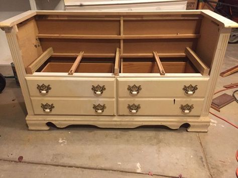 repurposed dresser to bench, chalk paint, outdoor furniture, painted furniture, repurposing upcycling Dresser To Bench Diy, Dresser To Bench, Dresser Bench, Repurposed Dresser, Dresser Redo, Bank Bed, Garage Sale Finds, Diy Dresser, Diy Furniture Renovation