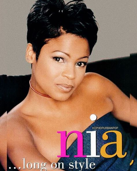 Nia Long 90s, Nia Long Short Hair, Short Hair 90s, 00s Hairstyles, 90s Hairstyles Short, 90s Pixie, Halle Berry Hairstyles, Dark Skin Tattoo, Long Pixie Cut