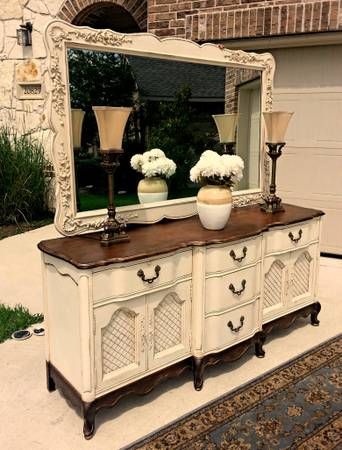 Cream French Provincial Dresser | La Beℓℓe ℳystère Dresser Paint Ideas, Dresser Paint, Two Tone Dresser, Painted Furniture Designs, Kursi Bar, Smart Tiles, Shabby Chic Dresser, White Dresser, Furniture Rehab