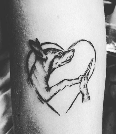 Min Pin Tattoo, Animal Thigh Tattoo, Tattoos Dog, Mama Tattoo, Girl Thigh Tattoos, Tattoo Thigh, Min Pins, Aesthetic Dog, Thigh Tattoos