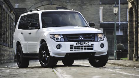 Mitsubish May Finally Update the Shogun, aka Pajero After 20 Years of the Same Mitsubishi Pickup, Mitsubishi Shogun, Farmhouse Exterior Design, Mitsubishi Pajero Sport, Bmw X5 E53, Montero Sport, Mitsubishi Motors, Pajero Sport, Perfect Photos