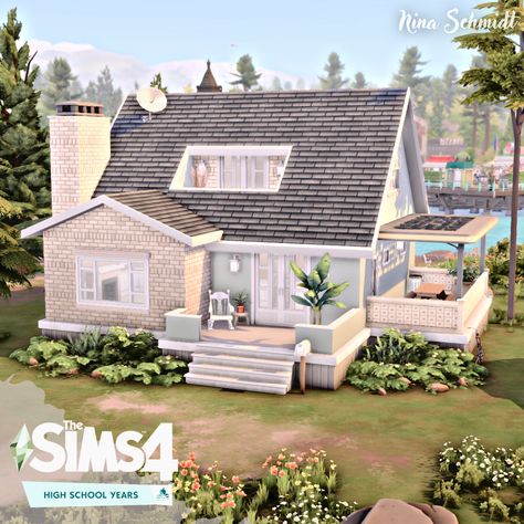 More info on YouTube Sims 4 High School, Sims 4 Loft, Sims 4 Houses Layout, Starter House, Sims Freeplay Houses, Die Sims 4, Sims Free Play, Sims 4 House Plans, Sims 4 House Building