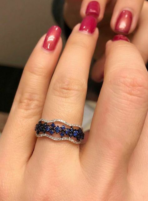 Sapphire And Diamond Ring, Diamond Anniversary Rings, Ring Diamond, Sapphire Engagement, Fine Rings, Engagement Rings Sapphire, Jewelry Patterns, Beautiful Rings, Ring Designs