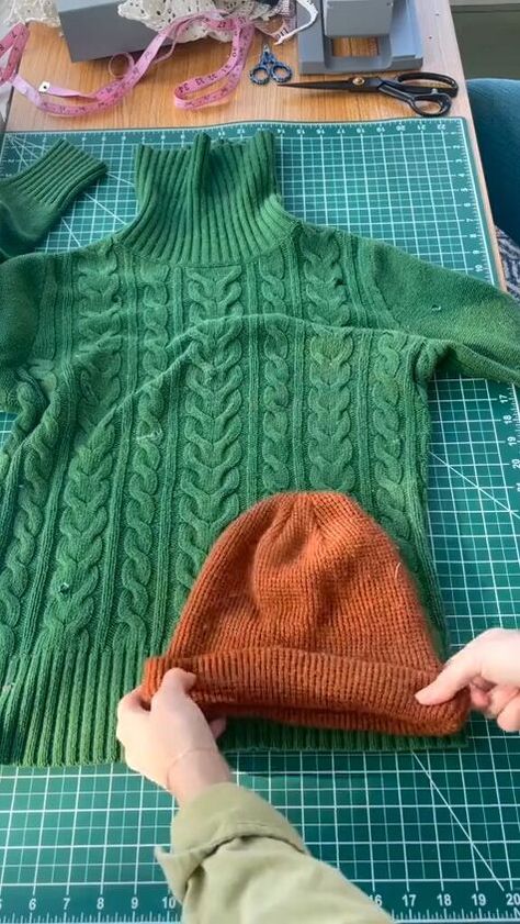 Today, I'll show you how to use an old sweater to DIY a new beanie. Let's get started on this upcycling adventure! Beanie From Sweater, Upcycled Cashmere Sweater Ideas, Sweater Hats Upcycled, How To Sew A Beanie, Old Sweaters Repurposed, Sweater Upcycle Diy, Diy Sweater Refashion, Old Sweater Diy, Sweater Hats