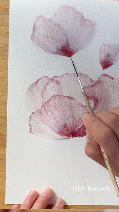 Diy Flowers Painting, How To Sketch For Watercolor, Fun Easy Watercolor Paintings, Watercolor Art Cute Easy, Watercolor Art Easy Flower, Single Flower Paintings, Watercolor Paint Flowers, Watercolor Art Ideas Flowers, How To Paint Spring