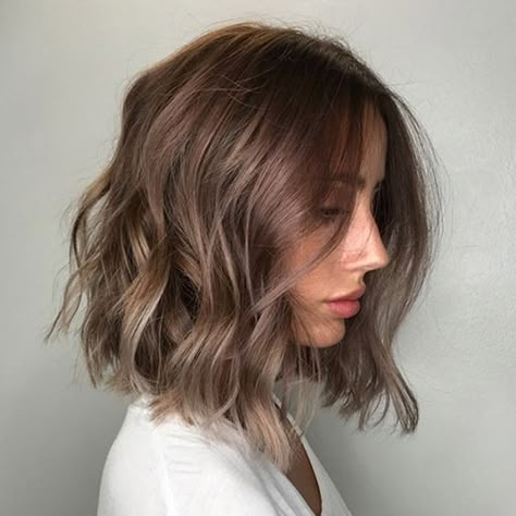 Bob Brunette, French Haircut, Balayage Short, Balayage Bob, Medium Layered Haircuts, Brunette Balayage, Wavy Bob, Short Curly Haircuts, Medium Short Hair