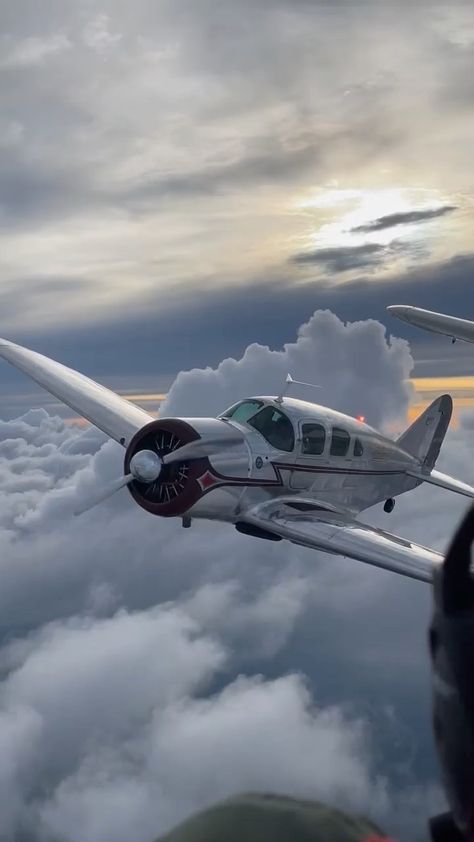 Pilot Career, Small Plane, Aviation Image, Plane Flight, Student Pilot, Plane And Pilot, Airplane Wallpaper, Pilots Aviation, Private Aircraft