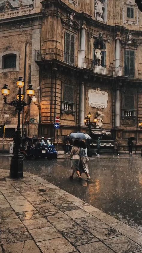 Rain In Italy, Palermo Aesthetic, Via Li, Euro Winter, Palermo Italy, Italy Map, Italian Beauty, Amazing Nature Photography, Dream Places