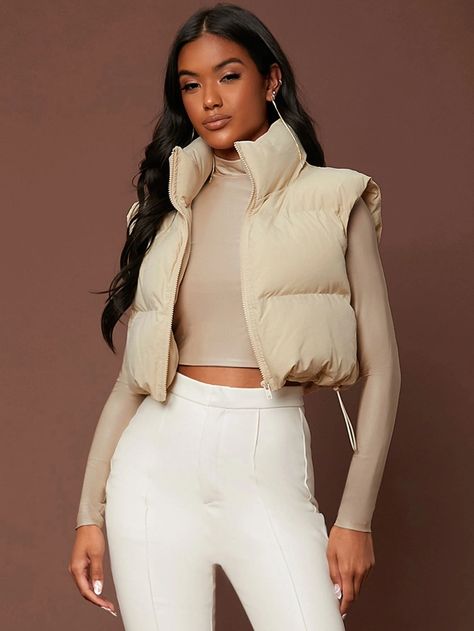 Sleeveless Puffer Jacket Outfit, White Puffer Vest Outfit, Sleeveless Jacket Outfit, Gilet Outfit, Puffer Outfit, Puffer Vest Outfit, White Puffer Jacket, Puffer Jacket Outfit, White Puffer Vest