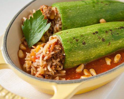 Zucchini With Ground Beef, Rice And Ground Beef, Ground Beef And Rice, Ground Beef Rice, Stuffed Zucchini, Zucchini Boats, Dinner With Ground Beef, Beef And Rice, Lebanese Recipes