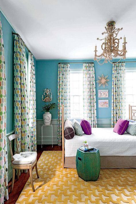 Double-Duty Den Bedroom Small Space, Turquoise Room, Portland Street, House Beautiful Magazine, Turquoise Walls, Small Space Design, Asian Home Decor, Studio Apartments, Small Room Design