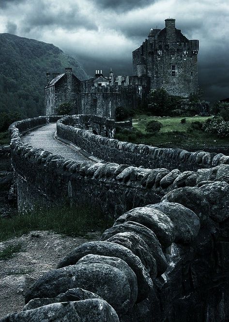 Adore Britain?. UK Travel Blog Wallpaper Brown Soft, Castle Aesthetic Exterior, Dark Castle Aesthetic Interior, Dark Academia Aesthetic Brown, Aesthetic Book Wallpaper, Brown Aesthetic Dark, Dark Academia Castle, Dark Academia Tumblr, Scottish Aesthetic