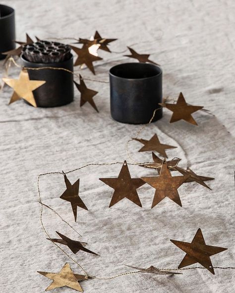 Star Christmas Garland, Simply Christmas Decor, Star Garland Diy, Enjoy Your Evening, No Pun Intended, Leather Creations, Christmas Cabin, Knit Toys, Future Vision