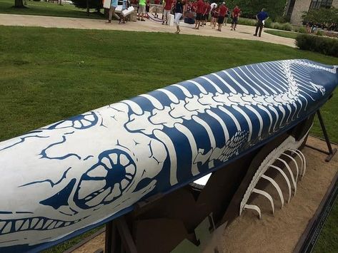 21 Kayak Painting Ideas & Designs - Kayak Help Kayak Painting, Kayak Decor, Canoe Ideas, Kayak Cooler, Aluminum Canoe, Painted Canoe, Kayak Art, Wooden Kayak, Surfboard Painting