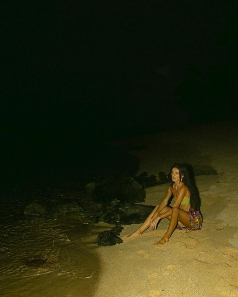 fun little late night shoot with the queen @noellieball Night Beach Shoot, Nighttime Beach Photoshoot, Beach Night Photos, Night Beach Photoshoot, Late Night Photoshoot, Beach Fashion Shoot, Night Shoot, Oahu Photographers, Beach Night