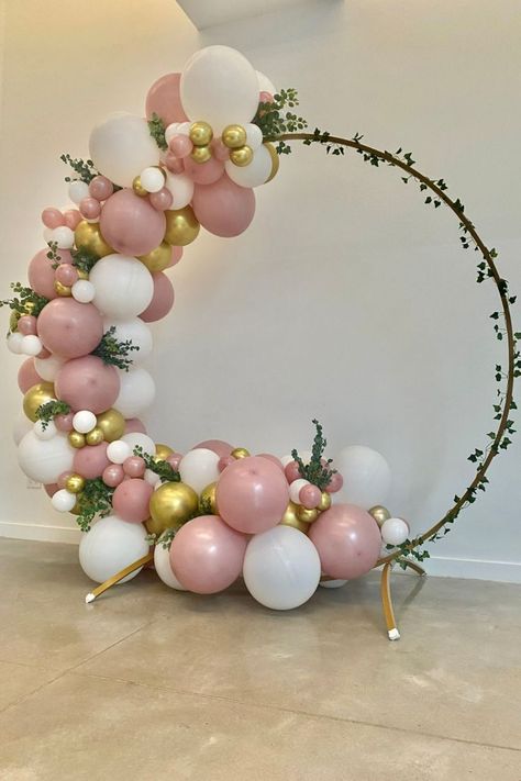 Diy Balloon Arch, Bride Diy, Bridal Shower Balloons, Simple Birthday Decorations, Fotografi Iphone, Diy Balloon, Birthday Party Theme Decorations, Blushing Bride, Birthday Balloon Decorations