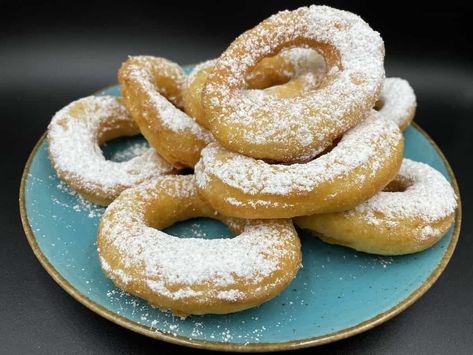 Polish Farmer's Cheese Donuts Oponki Recipe - Polish Foodies Farmers Cheese Recipes, Polish Potato Pancakes, Farmer’s Cheese, Cottage Cheese Dips, Cheese Pancakes, Farmers Cheese, Polish Food, Vegetarian Side Dishes, Cheese Dishes