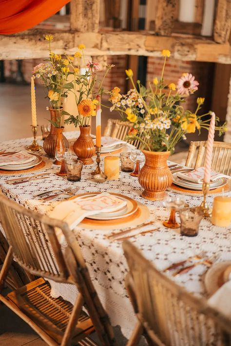 Woodstock Theme Retro Wedding With Sustainable Pre-Loved Decor Vintage Boho Wedding Table Settings, 70s Themed Table Decor, 70s Wedding Table Decor, 60s Wedding Theme Vintage, 1970s Inspired Wedding, 1970s Wedding Decor, Mcm Wedding Decor, 70s Table Decor, 60s Table Decorations