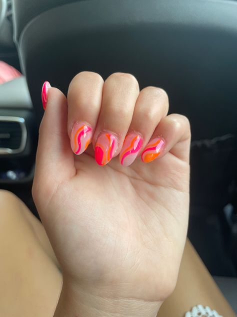 Colorful Squiggle Nails, Neon Squiggle Nails, Pink And Orange Swirl Nails, Squiggle Nails, Swirly Nails, Line Nail Designs, Hot Pink Nails, Cute Nails For Fall, Lines On Nails