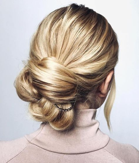 Bedazzled Knotted Low Bun Smart Hairstyles, Easy Work Hairstyles, Vintage Updo, Voluminous Curls, Work Hairstyles, Dress Hairstyles, Sleek Ponytail, Relaxed Hair, Braided Updo