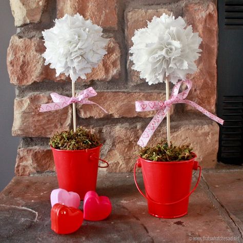 Valentine Topiaries Valentine Topiary, Diy Topiary, Topiary Diy, Valentine Centerpieces, Diy Valentine's Day Decorations, Valentine Diy, Valentines Inspiration, Diy Valentines Decorations, Valentine's Day Printables