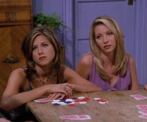 Images and videos of jennifer aniston Phoebe And Rachel, Rachel And Phoebe, Monica And Rachel, Friends 90s, Rachel Chandler, Friends Phoebe, Jennifer Aniston Hot, Smelly Cat, Friends Tv Series