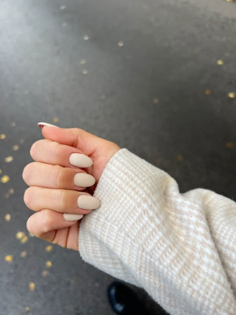 Manicure, nude nails, matte nails, nail inspiration, manicure inspiration, Matte Off White Nails, Neutral Nails For Engagement, Cream Tan Nails, Cream Color Almond Nails, Neutral Fall Acrylic Nails, Creamy Beige Nails, Aesthetic Nails Matte, Cream Matte Nails, Fall Nails 2023 Matte