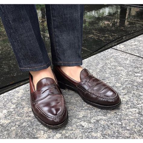 Alden Loafer, Shell Cordovan Shoes, Alden Shoes, Gq Mens Style, Cordovan Shoes, Loafers Outfit, Man Dressing Style, Shoes With Jeans, Mens Fashion Shoes