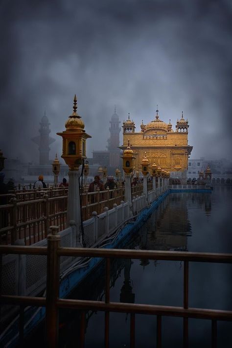 Golden Temple | Amritsar | India | Photo By Amardeep Singh | Golden temple amritsar, Golden temple, Temple photography Golden Temple Wallpaper, Baba Deep Singh Ji, Guru Nanak Wallpaper, Harmandir Sahib, Golden Temple Amritsar, Sri Guru Granth Sahib, Temple India, India Photo, Temple Photography