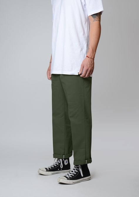 Green Dickies Outfit, Green Dickies Pants Outfit Men, Green Pants Outfit Men Street Styles, Green Dickies Pants Outfit, Olive Green Pants Outfit Men, Olive Pants Outfit Men, Dickies 874 Style, Dickies 874 Outfit Men, Green Pants Outfit Men