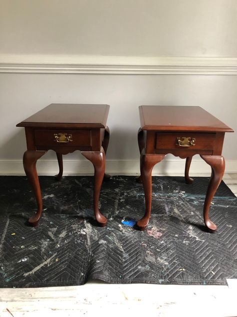 Dixie Bell Silk Painted Furniture, Wood End Table Makeover, Blue Painted End Tables, End Table Redo Ideas, End Table Diy Makeover, End Table Furniture Flip, Refinished End Tables Ideas, Side Table Makeover Ideas, Old End Table Makeover