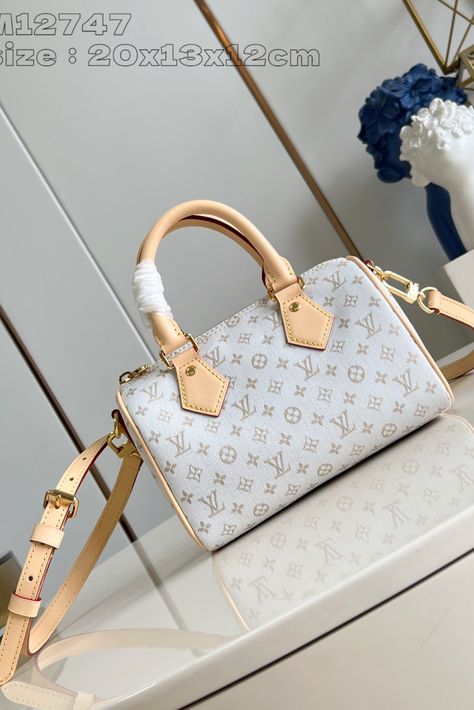 #okify #bagsall #bag #fashion Speedy 20 Bandouliere, Marshmallow Bag, Lv Pochette Metis, Lv Backpack, Louis Vuitton Speedy Bandouliere, Louis Vuitton Neonoe, Lv Speedy, Lv Pochette, Sunglasses Strap