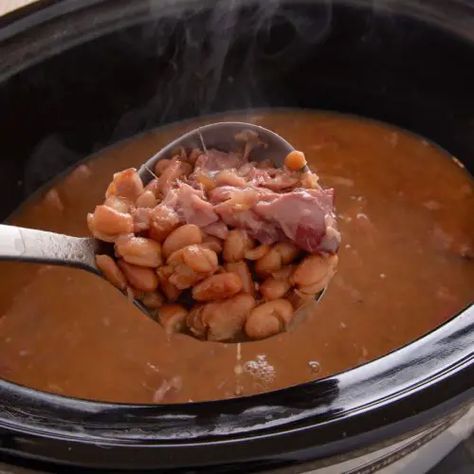 Pinto Beans With Ham Hock, Beans With Ham Hock, Black Eyed Peas Recipe Crock Pot, Crock Pot Pinto Beans, Southern Pinto Beans Recipe, Beans With Ham, Ham Bone Recipes, Ham Hock Recipes, Beans Recipe Crockpot