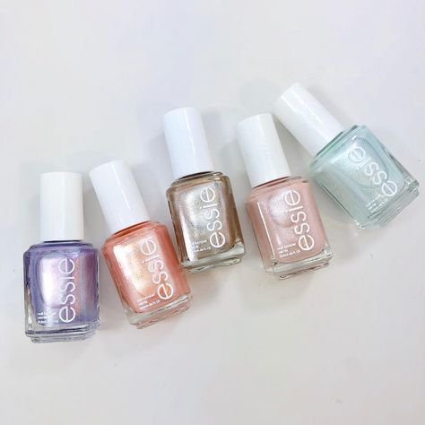 Irridescent Nails, Essie Nail Polish, Essie Nail, Nail Varnish, Nail Lacquer, White Nails, Essie, Sea Glass, Nail Inspo