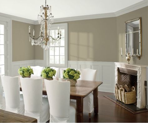 Benjamin Moore's Williamsburg Colors brings rich depth to this simplistic and elegant dining room. Walls: Tavern Gray CW-40, Trim & Wainscoting: Bone Black CW-715, Ceiling: Capitol White CW-10 #williamsburg #benjaminmoore #diningroom #paintinspiration Color Combinations Home, Dining Room Paint Colors, Green Dining Room, Dining Room Paint, Dining Room Colors, Favorite Paint Colors, Paint Colors Benjamin Moore, Kitchen Paint Colors, Room Paint Colors