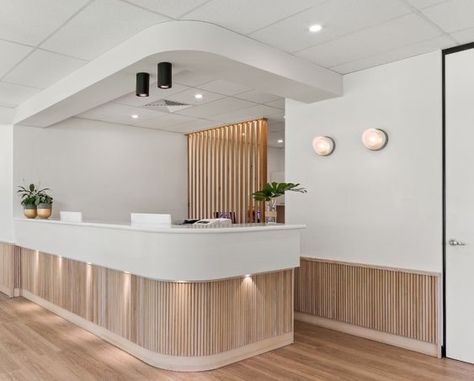 Eye Clinic, Dental Office Design Interiors, Medical Office Design, Reception Desk Design, Dental Office Decor, Clinic Interior Design, Hospital Interior, Spa Interior, Dental Office Design