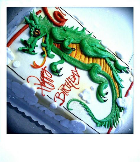 Buttercream Dragon Cake Dragon Sheet Cake, Dragon Cake Design, Dragon Cake Ideas, Cake Ideas Buttercream, Cake Dragon, Dragon Birthday Cakes, Cake Painting, Boy Cakes, Dragon Cakes