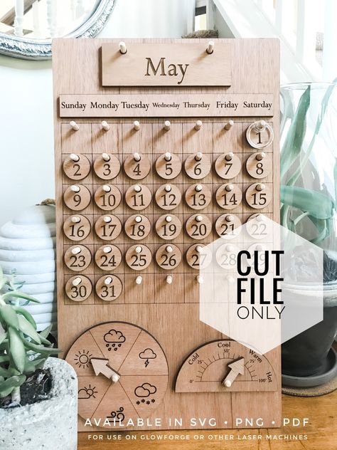 Montessori Calendar, Lézervágott Fa, Preschool Calendar, Wood Calendar, Wood School, Classroom Calendar, Laser Cut Wood Crafts, School Calendar, Teaching Preschool