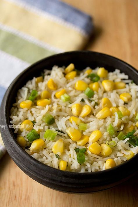 sweet corn fried rice Corn Fried Rice, Tomato Noodles, Bachelor Recipes, Rice And Corn Recipe, Corn Fried, Delicious Fried Rice, Variety Rice, Pasta Broccoli, Lunchbox Recipes